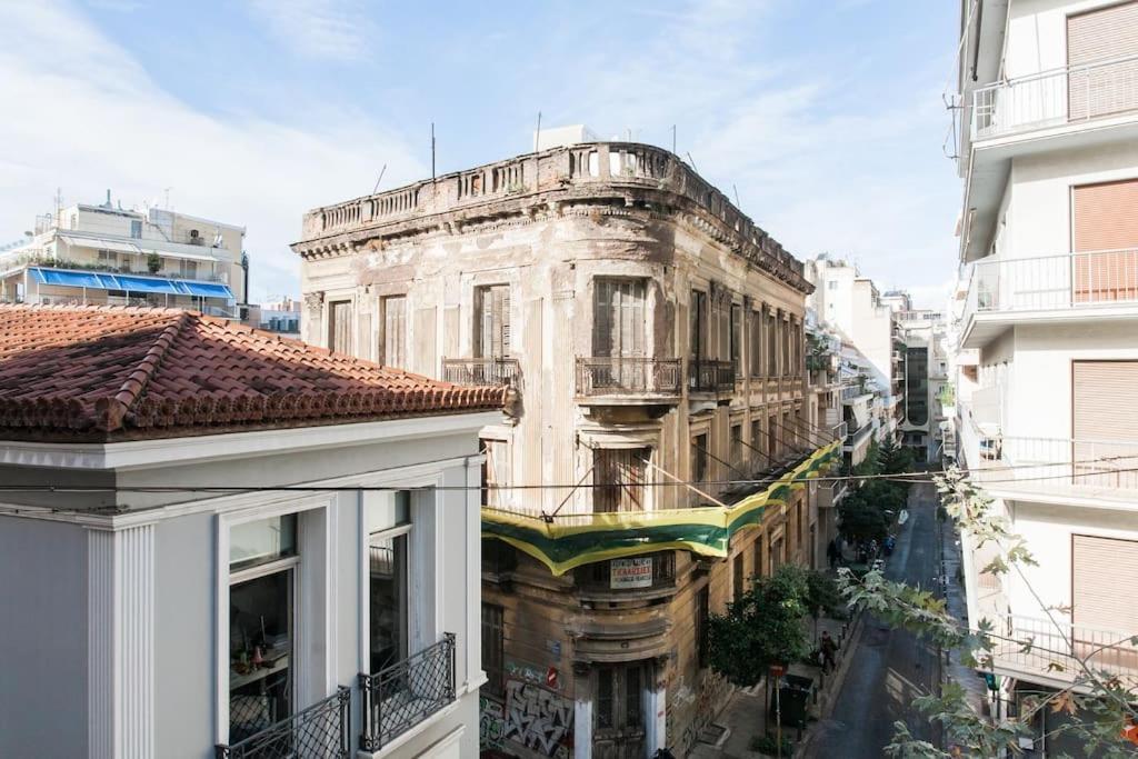 Openair Hot Tub/Big Balcony/Great Boutique Apt Athens Exterior photo
