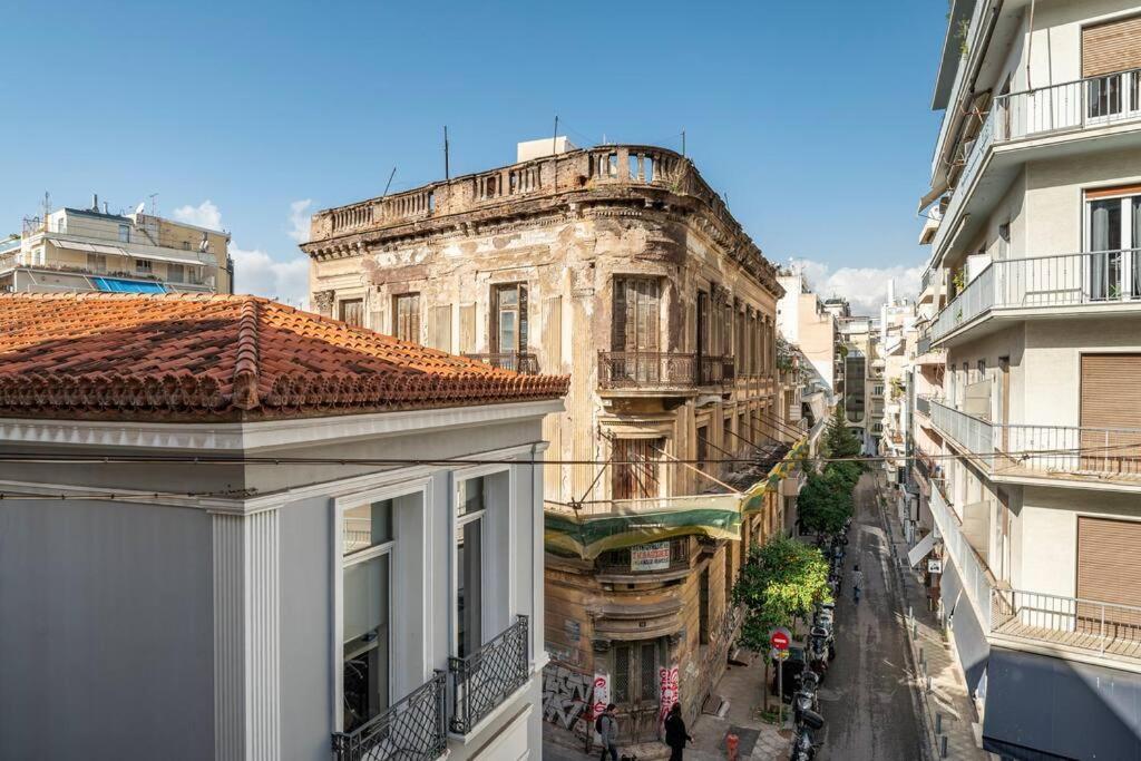 Openair Hot Tub/Big Balcony/Great Boutique Apt Athens Exterior photo
